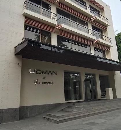 Udman Hotel Panchshila Park New Delhi Exterior photo