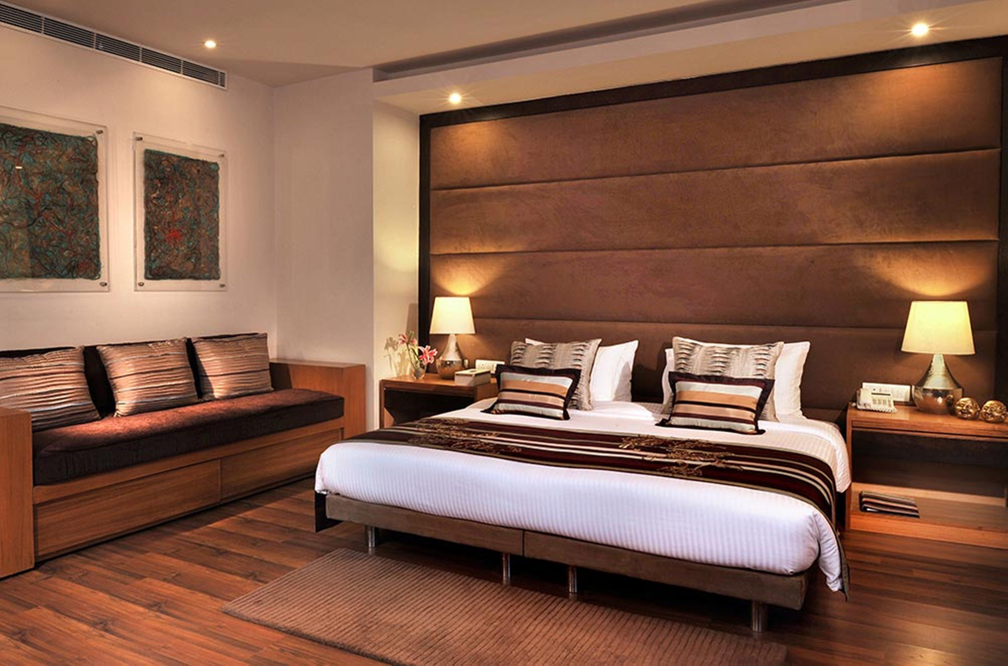 Udman Hotel Panchshila Park New Delhi Room photo